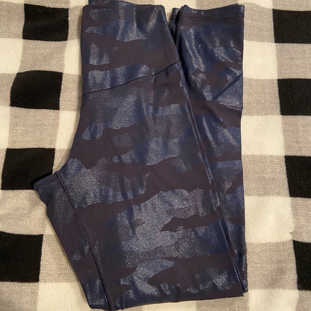 Offline Real Me High Waisted Camo 7/8 Legging